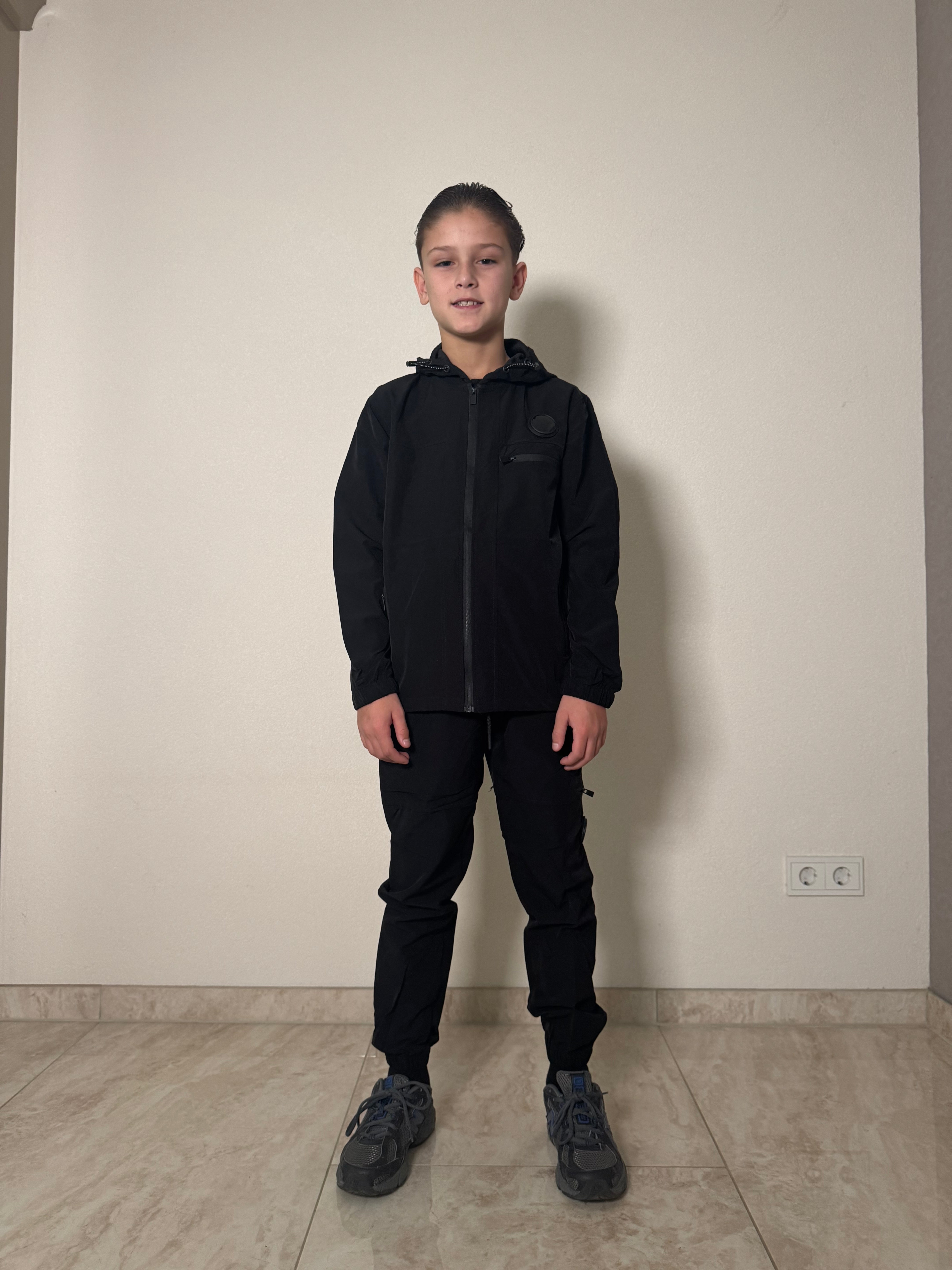 Jongens 2-delige Set – Zwart (Jas & Broek)